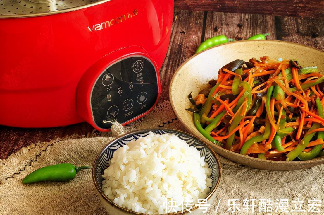 一道荤素结合的下饭菜,酸辣解馋,全家都喜欢吃