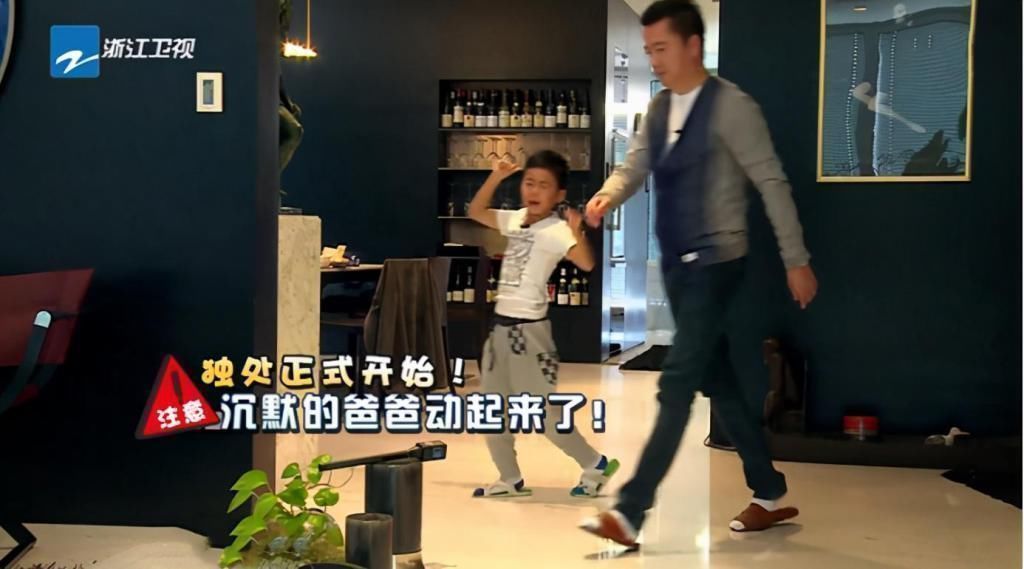 电梯|华谊总裁王中磊家,电梯入门,一进门就是金钱的“味道”