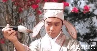 乡邻$盲人新郎娶亲,请老秀才写婚联,众人一看,纷纷感叹妙不可言