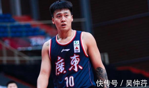 广东男篮|遗憾!赵睿尚未归来,广东男篮又一主力受伤,球队新援恐难辞其咎