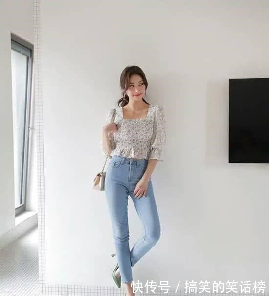 女生 大脸的女生除了发型之外,上衣款式也很重要,这三件拒绝容貌焦虑!