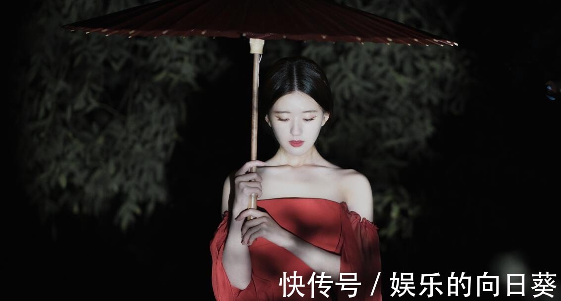 何炅|何炅凭什么能成为综艺界的“定海神针”赵露思一语道破玄机