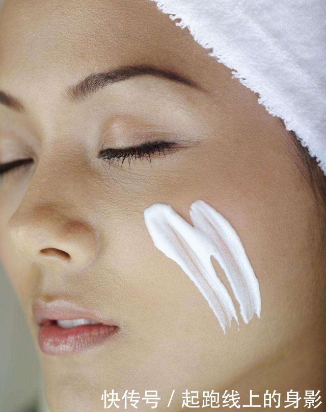 化妆水|敷完面膜后做这3件事，吸收效果翻10倍不止，想不“冻龄”都难