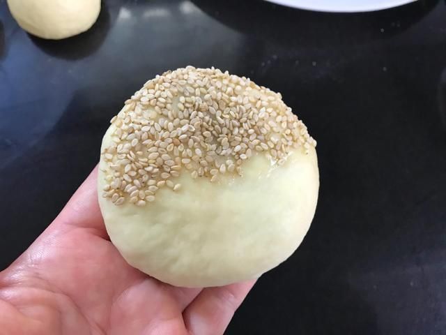 新手|入门级面包配方，新手照着做就行，松软香甜，放三天也不硬