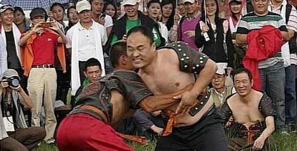 年薪|他是马云的保镖，马云卸任后他也失去年薪百万的铁饭碗，如今怎样