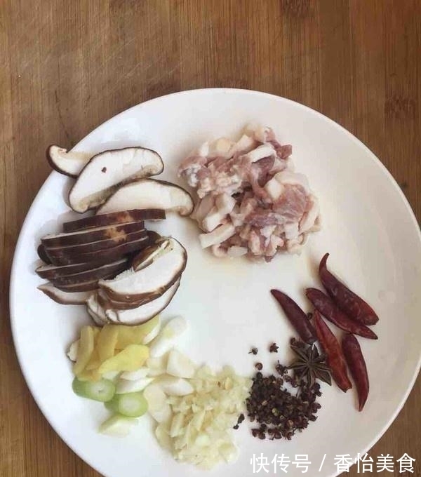 无论煎什么鱼,直接下锅大错特错,少了这1步,鱼肉不鲜,腥味浓