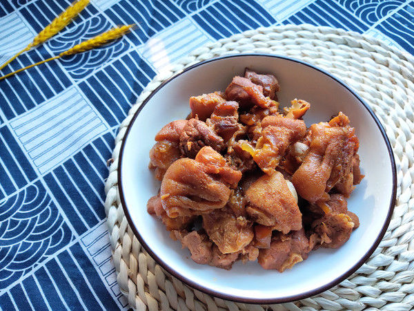 香辣卤猪脚这样做