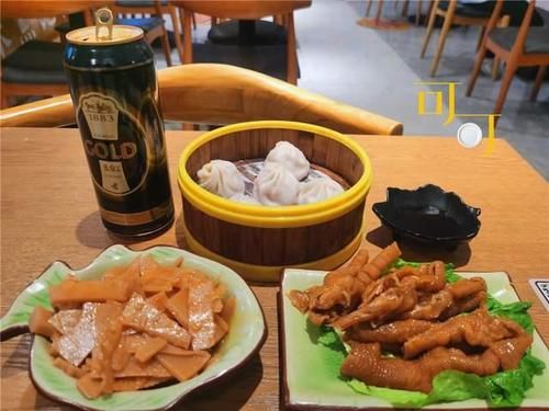  吃饭|一个人在粥铺里不喝粥，看我点了些什么下酒菜，61元晚餐还行吧