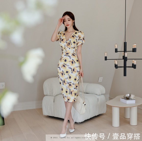 盛夏尼斯南法名媛|女神孙允珠时尚搭配:盛夏尼斯南法名媛向日葵长裙