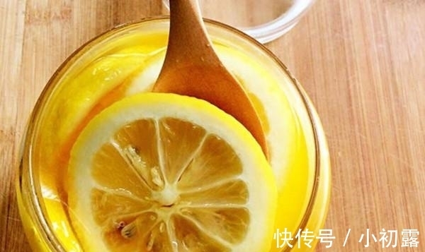 做法|自制柠檬蜂蜜水的做法和功效