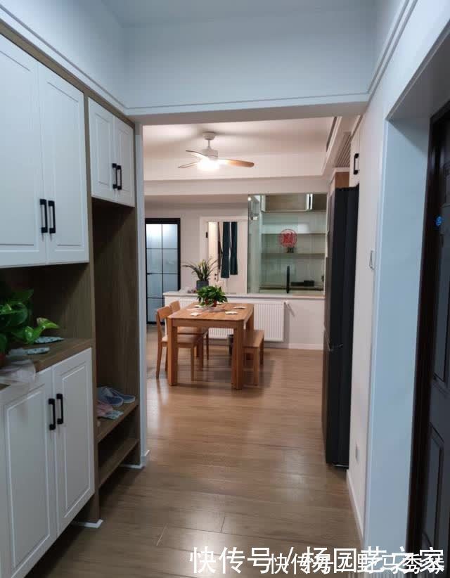 屋主|新房“自装”不请设计师，不做电视墙很喜欢，入户鞋柜非常实用