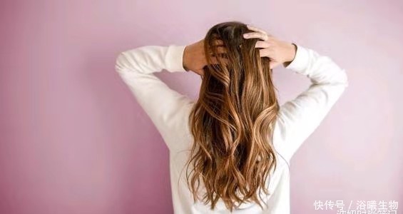 头发油的快需要经常洗吗？会损伤发质吗？