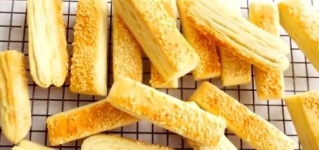  香掉牙千层饼，香酥可口，做主食当零食，足不出户享美食