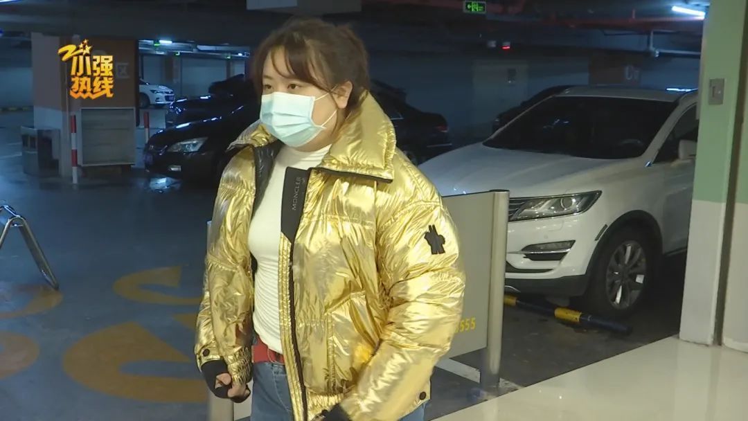 衣服 花1万6千多买的“奢侈品”羽绒服,大年初一打开一看,太丢人了