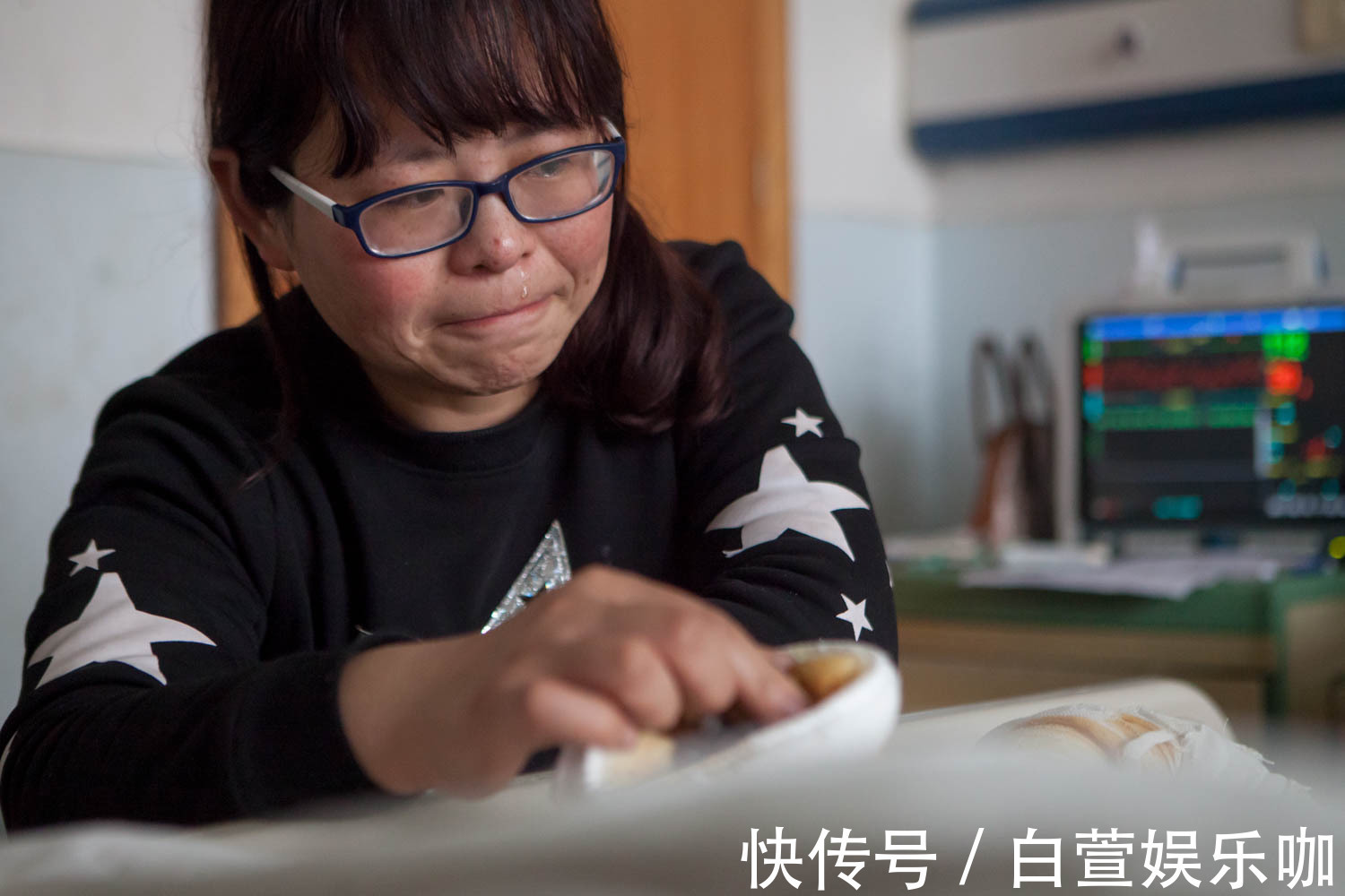 孩子|为啥打骂孩子后,娃会哭着要抱抱?父母知道原因后,真是心疼孩子