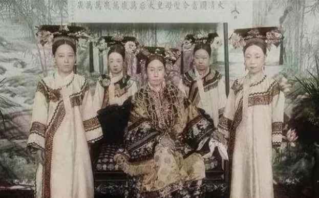 美貌|晚清第一美人,渣像素都掩盖不了美貌,她却被慈禧耽误一生