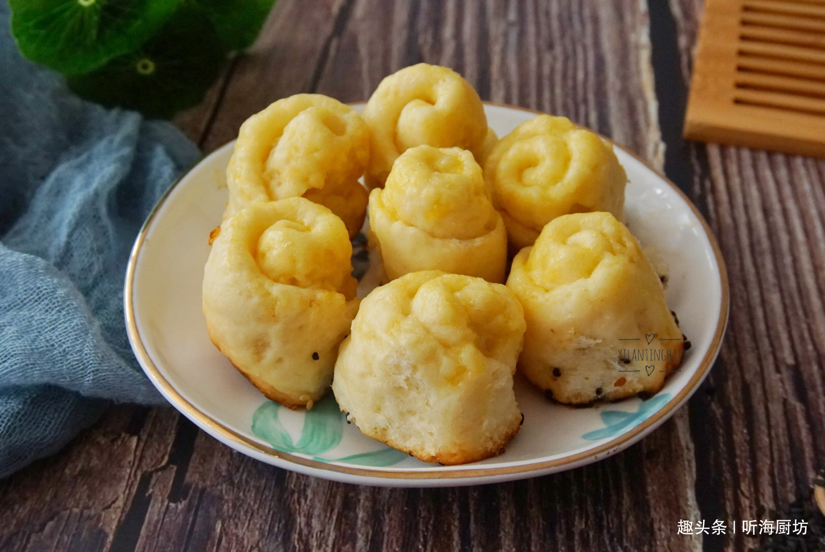 面包别买了，不用水不用烤箱，随手卷一卷，松软味美，特简单