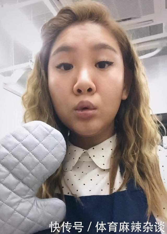 肥姐的女儿虽然瘦不下来,却也美得很有韵味,大码身材更吸引人