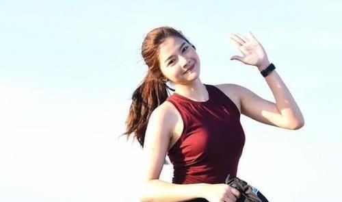 女生|喜爱跑步的女生,会有这4个特质,我们要保持高度的自律