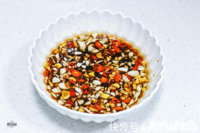 油麦菜|很多人不认识这种蔬菜,每天炒一盘,肠道通畅了,胖人越吃越瘦