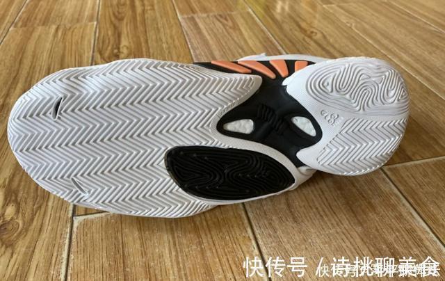 boost 吊打自家所有签名鞋的休闲鞋!为何说BYW2是阿迪最出色的实战鞋