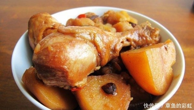 美食优选:焖锅养生山药、土豆炖鸡腿、炝拌油菜花、鱼香白菜粉皮