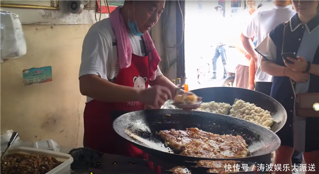  睡懒觉|夫妻街头卖“地道”早餐，8元一份遭哄抢，食客睡懒觉买不到！