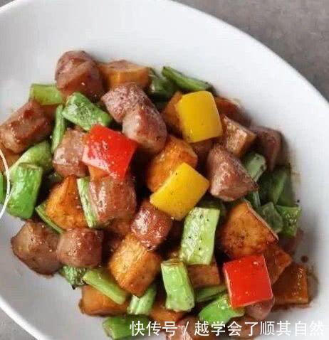 教你几道家常菜，简单易做，味道不错哦，家人都爱吃