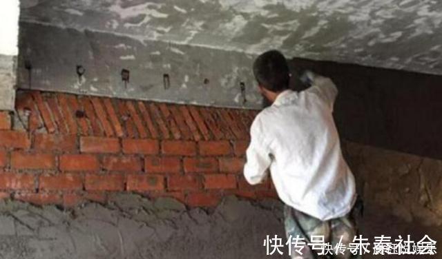 工人|刚砌完墙，老婆掏出一把“钉子”，让工人按墙上，师傅都夸她聪明