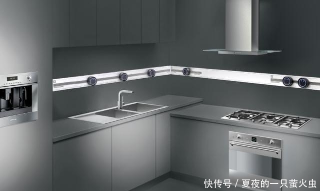 人装|厨房插座别装上墙了,第一次见有人装这种插座,感叹太机智了
