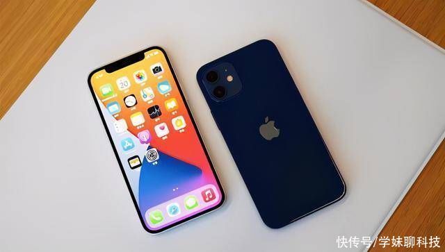 让步|苹果承认了，iPhone12存在绿屏！官宣了，库克作出让步