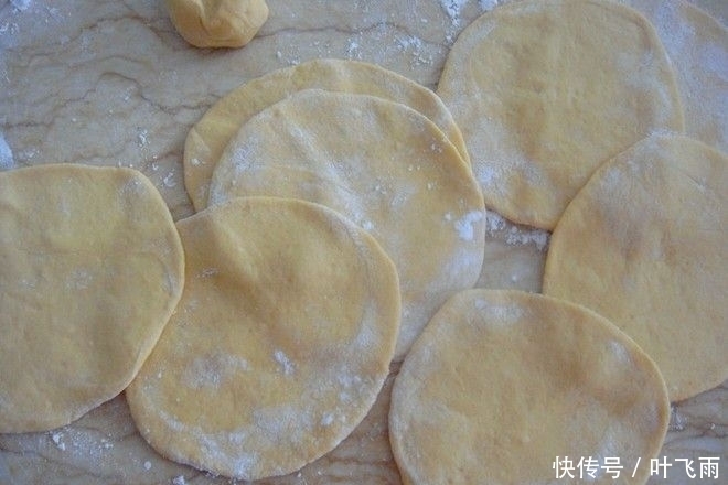 清香|第一次做这样的素包子,暄软清香不塌陷,味道好营养高,松软味美