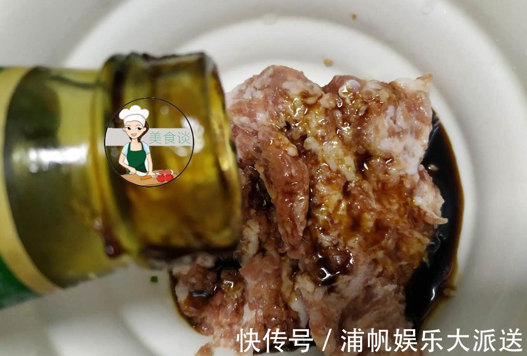 鲜香|豆腐此做法,百吃不厌,我隔三差五做一次,鲜香嫩滑,吃完还想吃