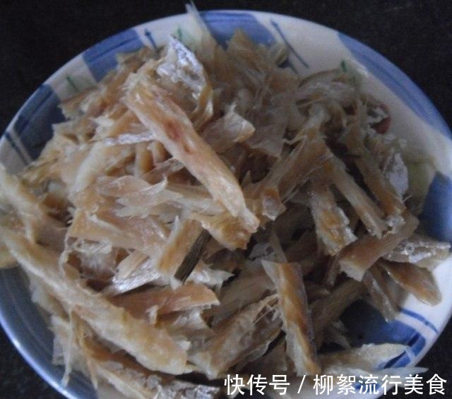 辣椒油|香辣鱼干,口感非常有嚼头,是美味的下酒佳肴!