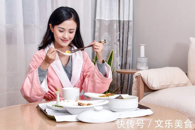妈妈|宝妈吃完四类食物后,母乳质量可能会变差,最好暂时停止给娃喂奶