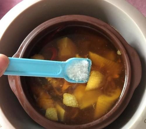 别错过这汤，对你的健康有好处，20元做一大锅