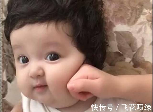 黑色食物|想要宝宝头发乌黑，有双漂亮的大眼睛，孕妈孕期要多吃什么