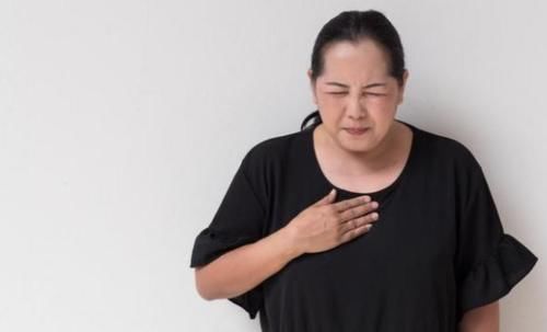 胃酸总是反反复复发作，4种原因占大头，万万不要太晚发现！