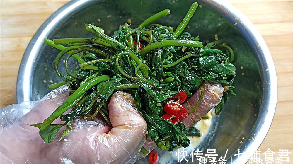 小猫|红薯叶别只会炒，教你一个好吃做法，营养又味美上桌大家抢着吃