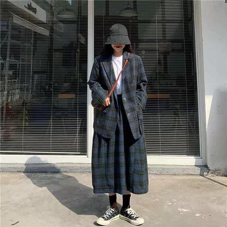  女生|厚外套+阔腿裤、毛衣+半裙、运动鞋 + 贝雷帽 = 精致冬日女生！