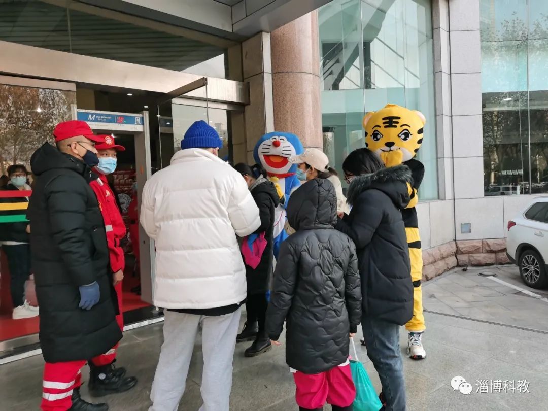 大幕拉開！2022跨年盛典開啟錄制！一起為孩子們加油！