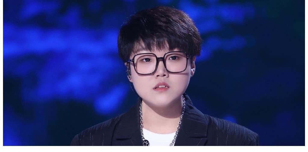 《闪光的乐队》不愧是社交综艺，一老一少变开朗，华少都招架不住