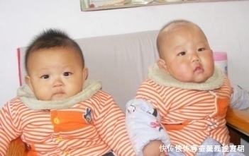 妈妈|2岁双胞胎双双查出积食,医生:辅食怎么可以这样吃!妈妈痛哭