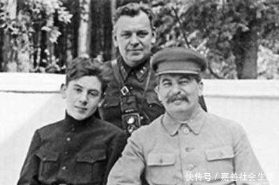 一女|斯大林两子一女的最终结局