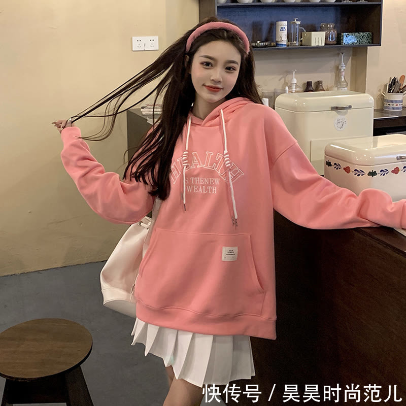 秋天 秋日穿搭拒绝单调老气，今年秋天大家都这样搭配，显年轻更显气质