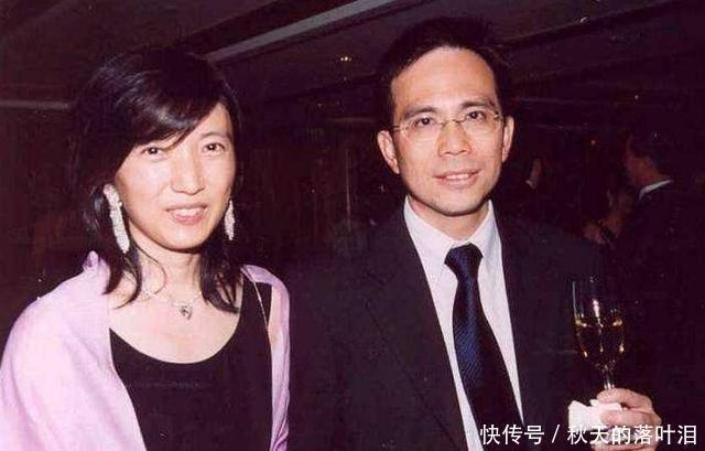 李嘉诚给孙子取名,寓意富过三代,一个叫长
