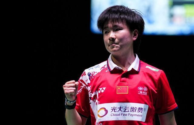 陆光祖|恭喜!国羽女单大获全胜,00后小将速战速决,四人晋级世锦赛16强