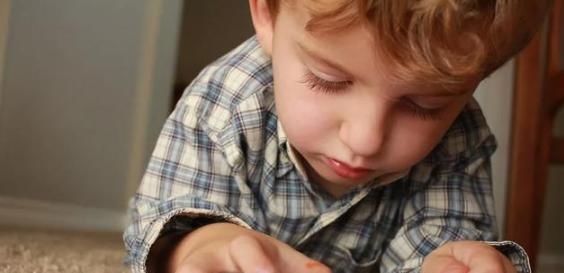 孩子|孩子总想玩游戏,家长别急着阻止,掌握背后逻辑思维,转利为弊