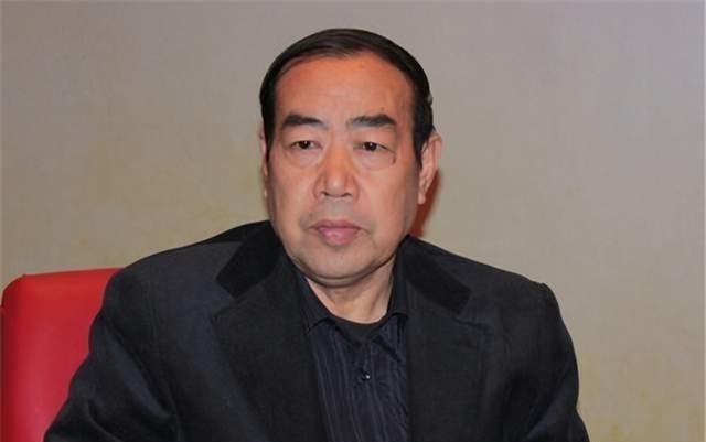 传统文化!贾平凹被父亲点醒后,下决心给父亲买好酒喝,结果临终未曾喝到