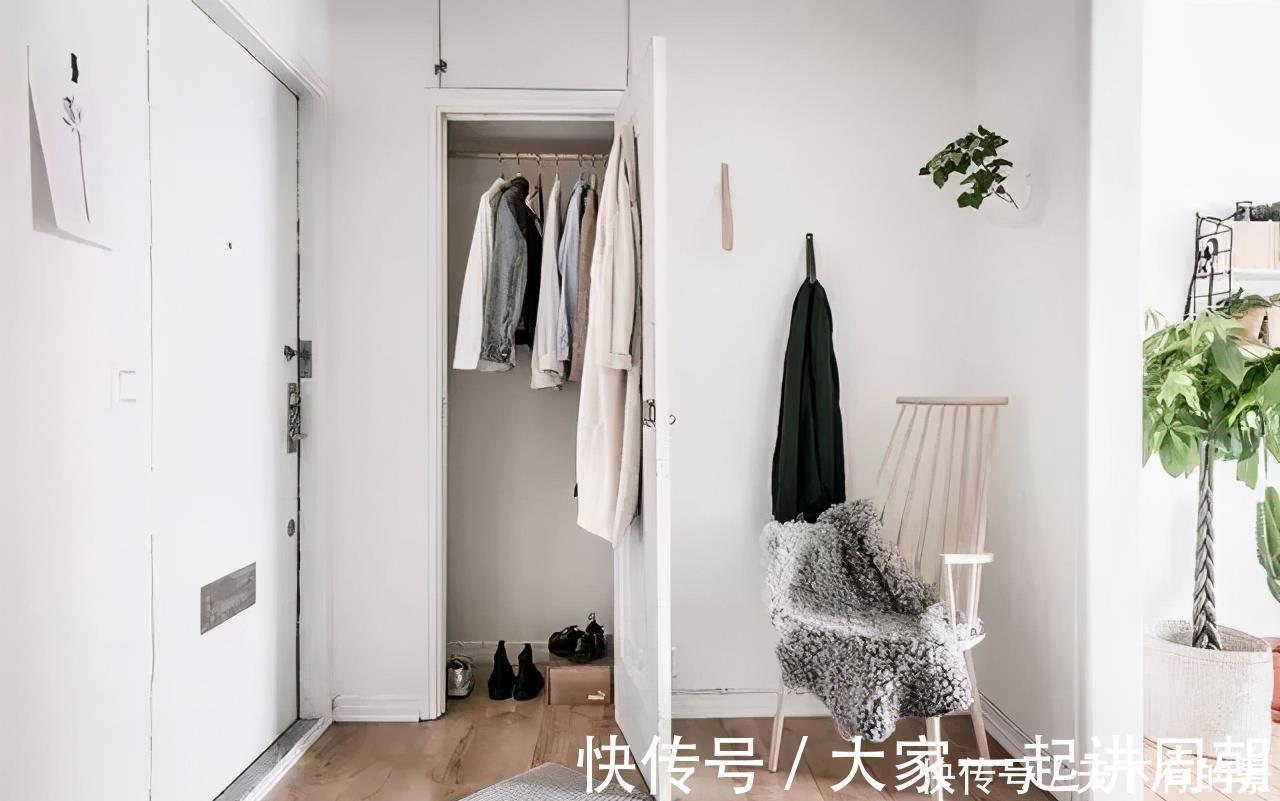 衣帽间|朋友的30㎡精致小家,衣帽间干湿分离俱全,打造舒适的单身生活!
